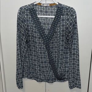 Jolt Navy and White Geometric Blouse